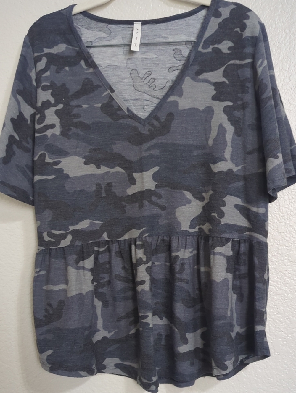 mts Gray Camo V-Neck Peplum Short Sleeve Top